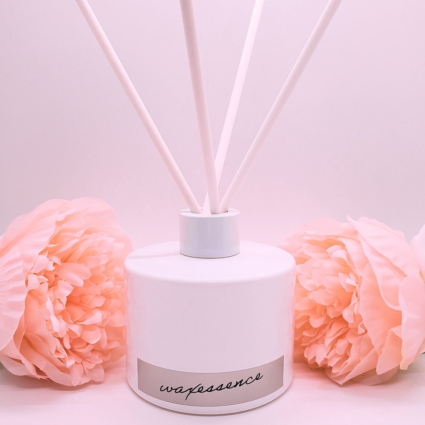 Reed Diffusers | Essenza - Gloss White | Scented Room Fragrance | White Diffuser Bottle | Aromatherapy Home Decor | Essential Oil Diffuser